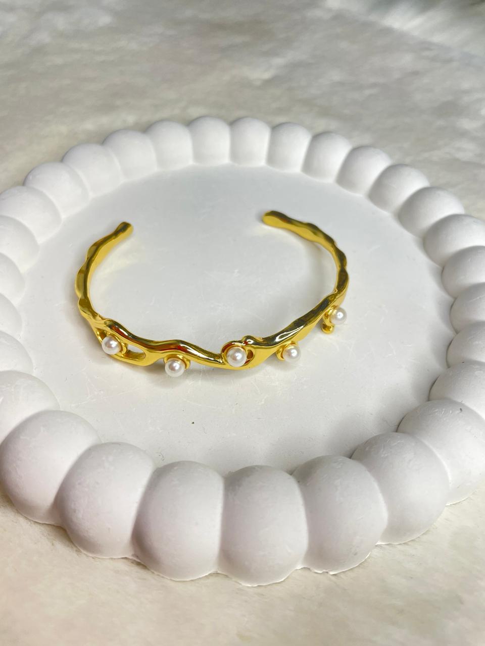 Pearl Crest Twin Set