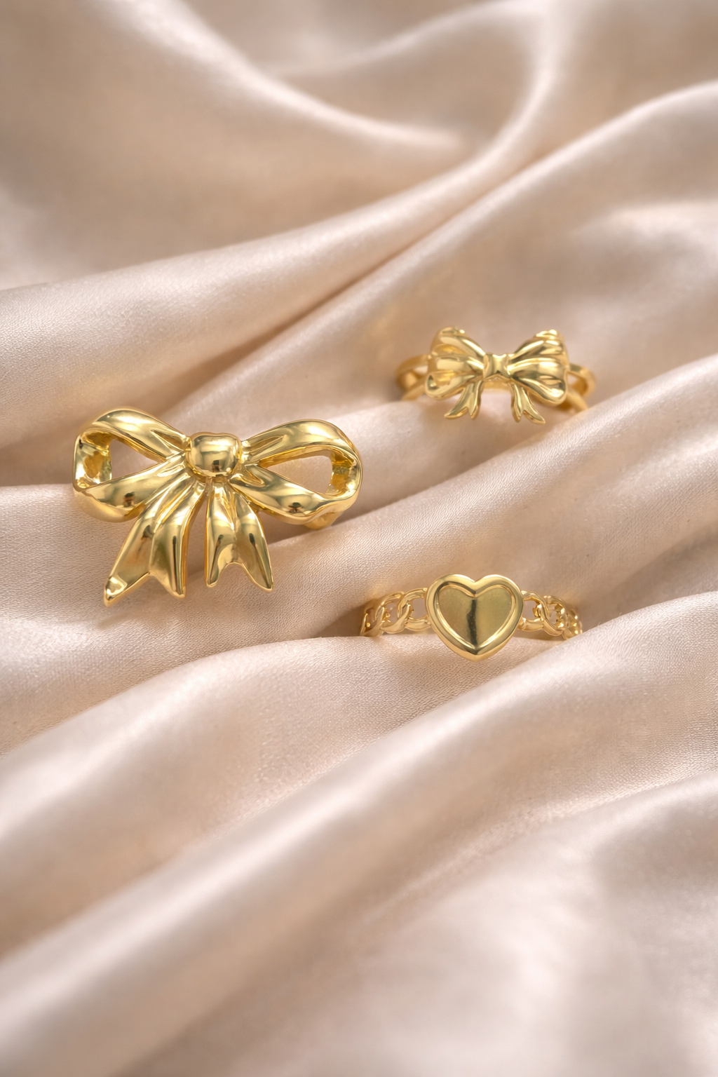Bow and Heart Trio Ring Set