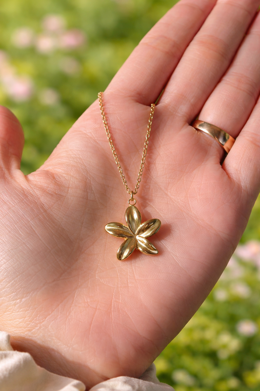 Bloom Flower Necklace