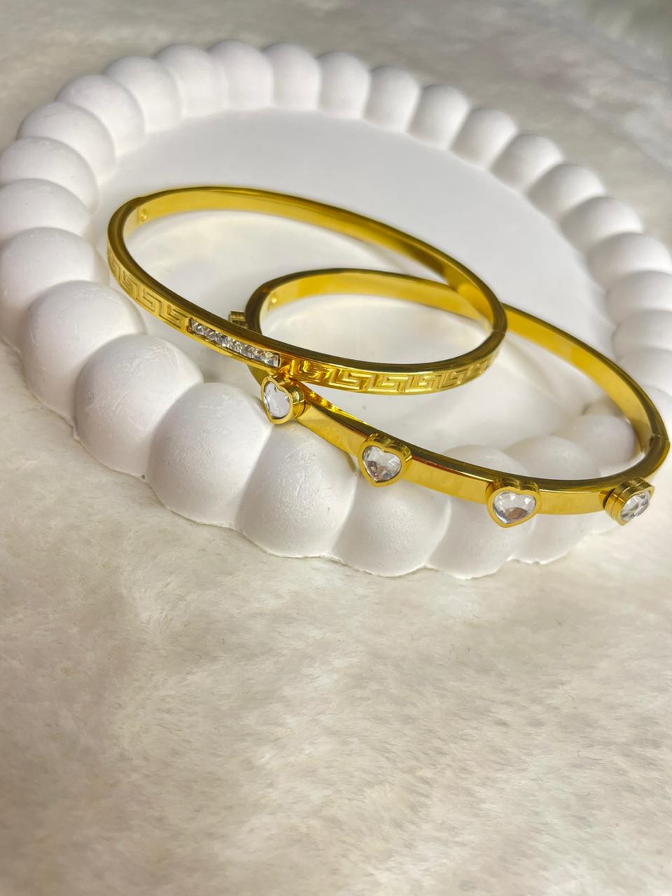 Queen’s Gold Brace Duo